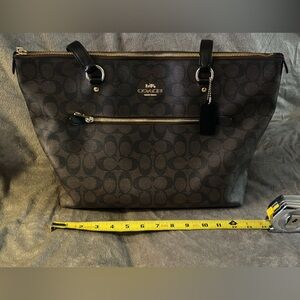 Coach bag / purse / tote